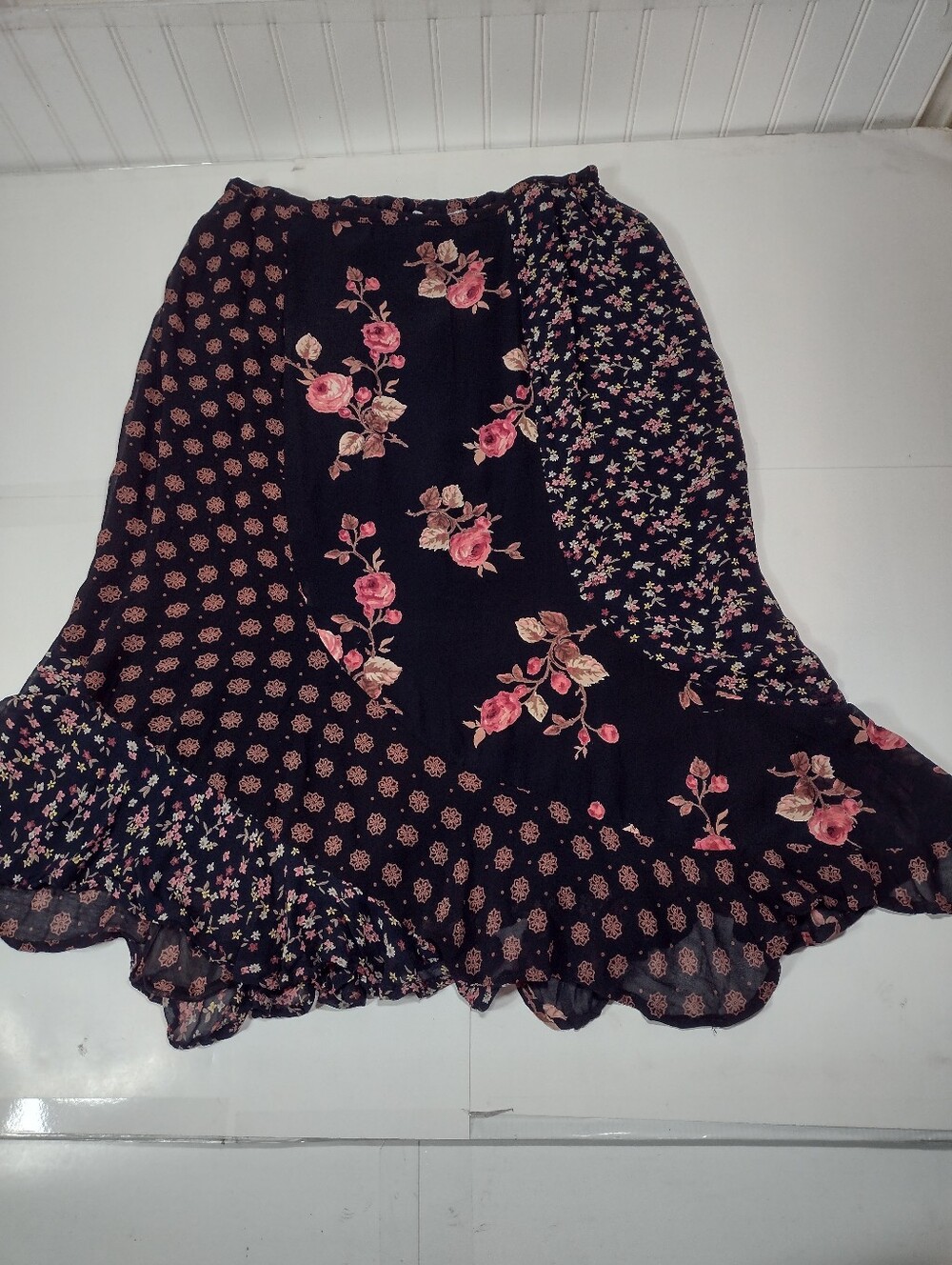 Shelly & Arnol Floral Patchwork Ruffle Hem Women's Skirt - Black with Pink
